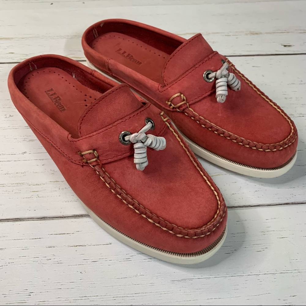 L.L. Bean women’s size 7.5 W read slip on shoes